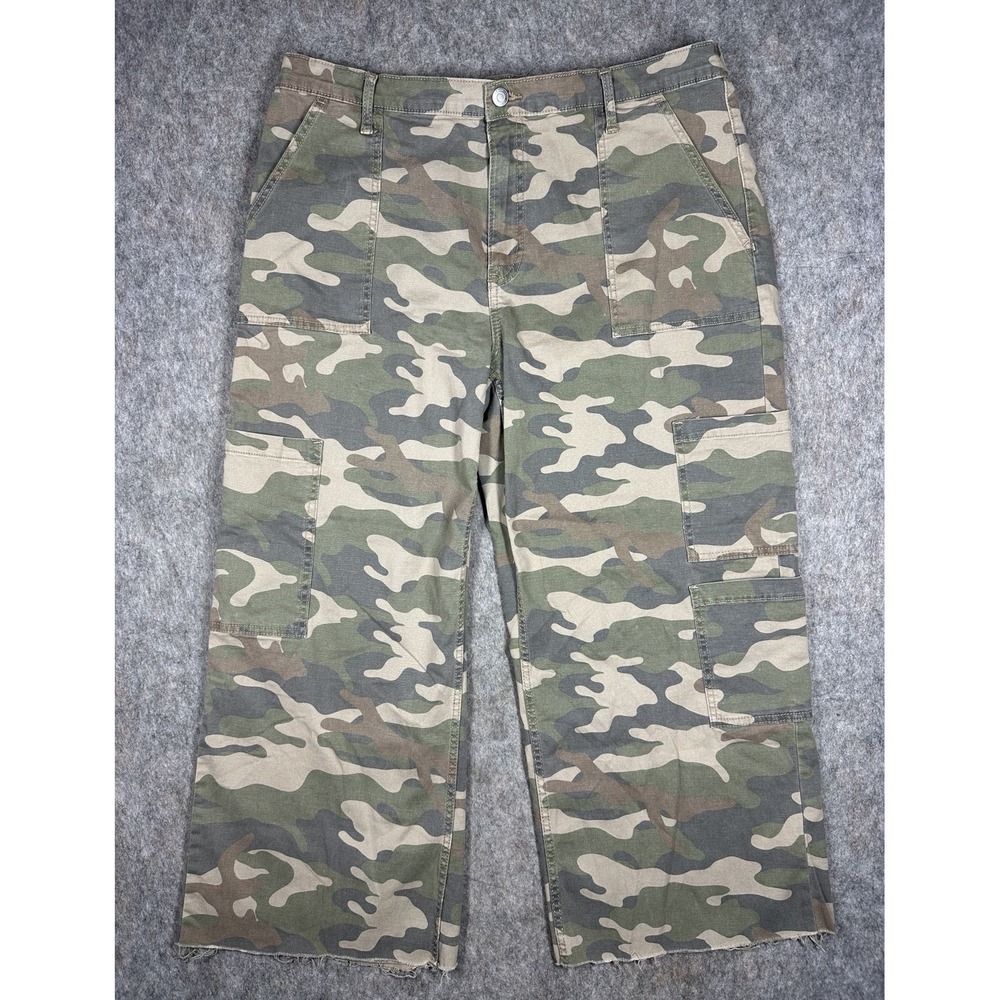 No Boundaries Camo Cargo Pants Womens XL 16-18 Wide Leg Raw Hem Y2K Army